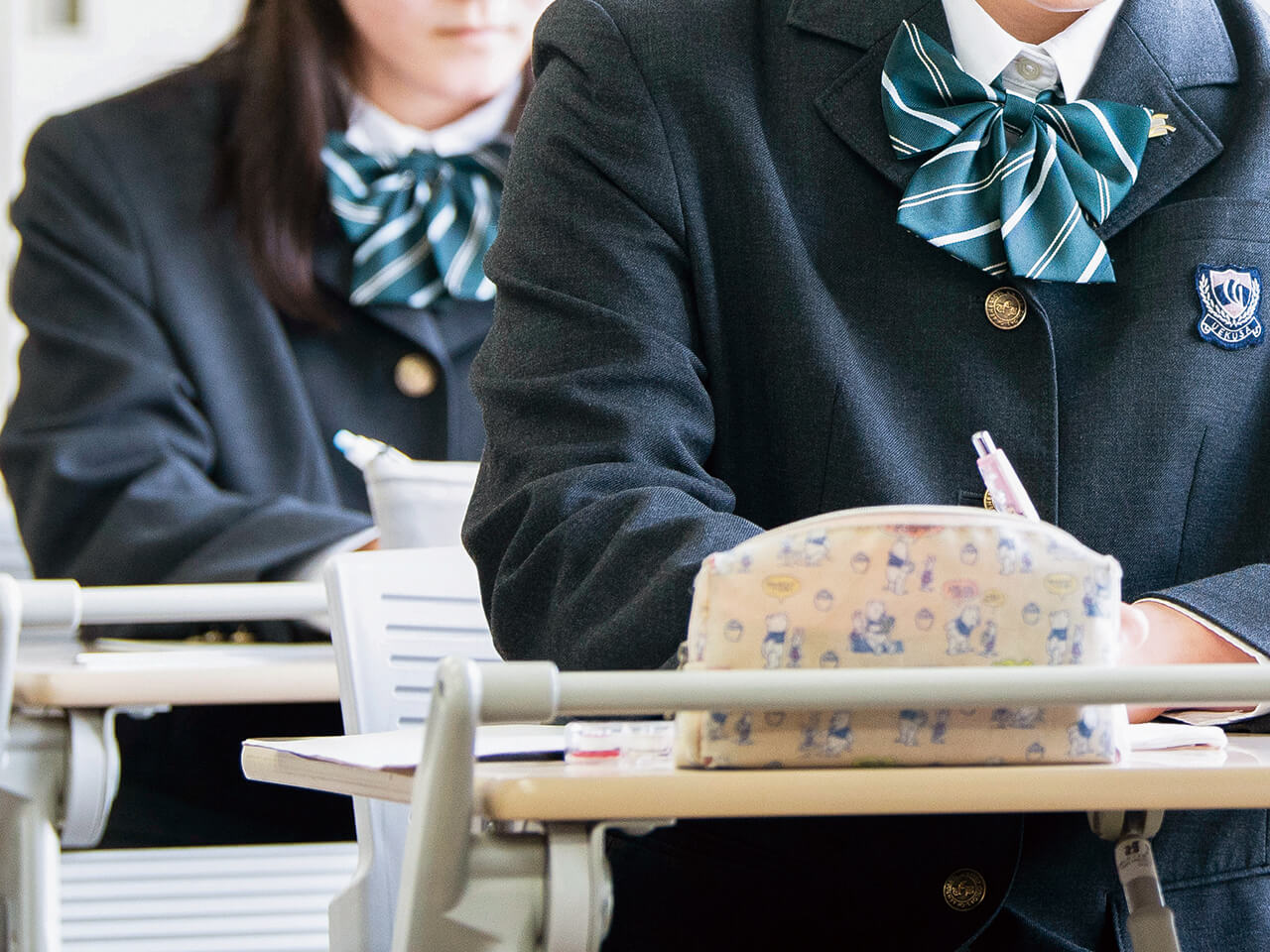 授業を受ける生徒