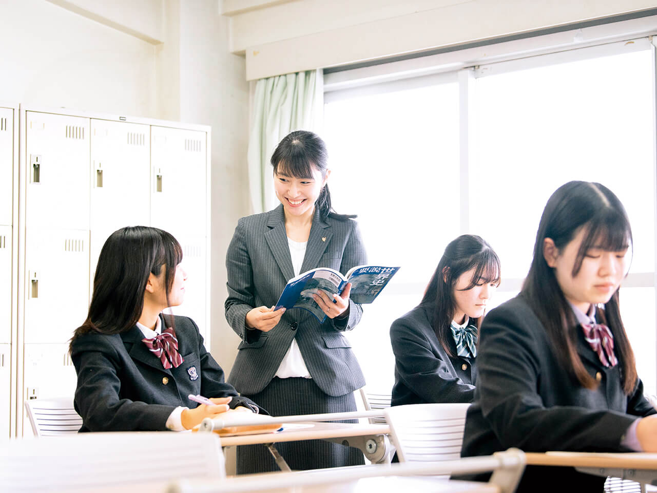 植草学園大学附属高等学校　普通教室の写真