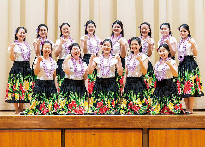 植草学園大学附属高等学校 運動部 フラダンス同好会の写真