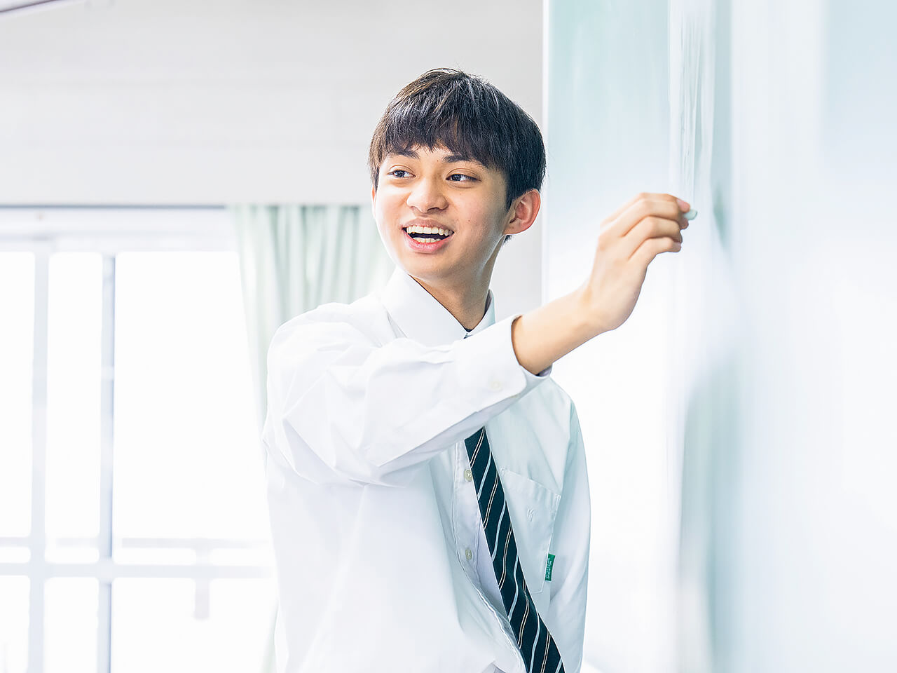 植草学園大学附属高等学校　英語科　少人数の英会話授業